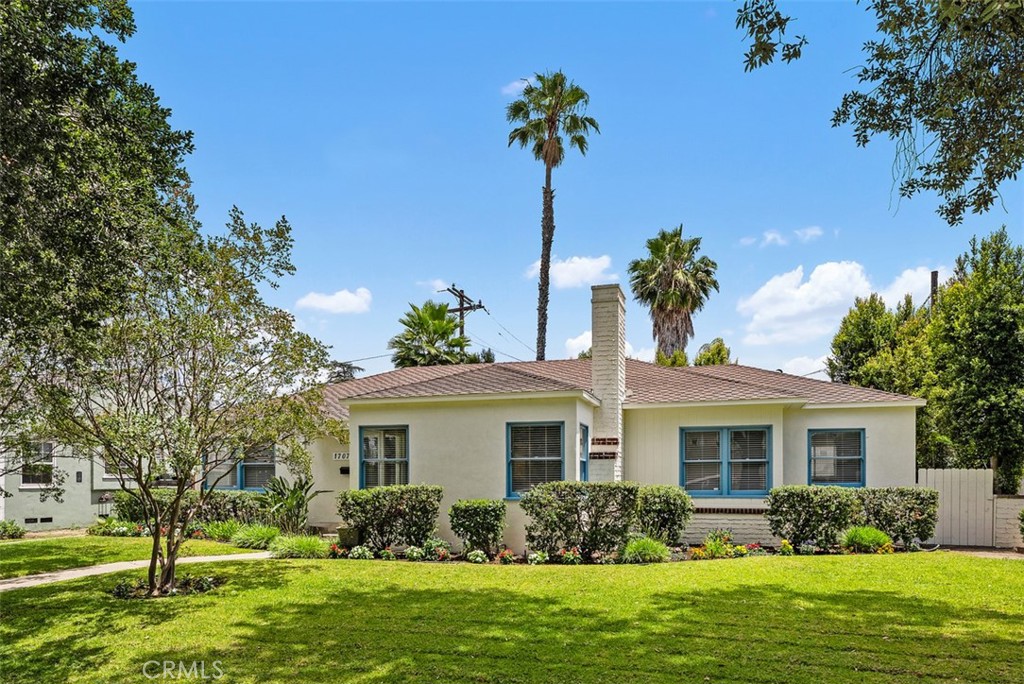 Welcome to 1707 N. Olive Street. - 1707 N Olive Street, Santa Ana CA 92706 - photo 1