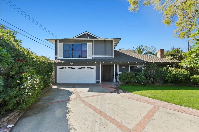 1710 Ladell, Santa Ana, CA 92701