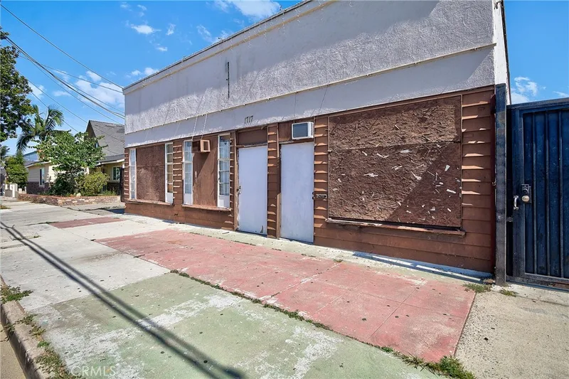 1717 W Santa Ana Blvd, Santa Ana, CA 92703
