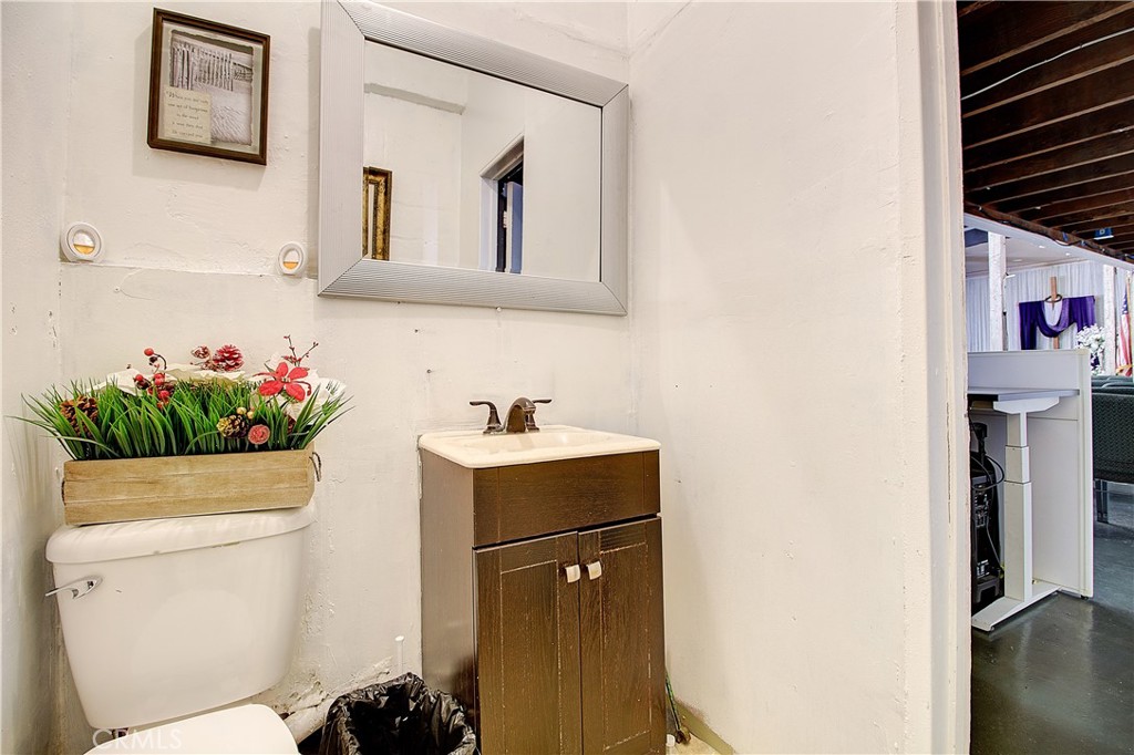 1717 W Santa Ana Blvd, Santa Ana CA 92703 - photo 17