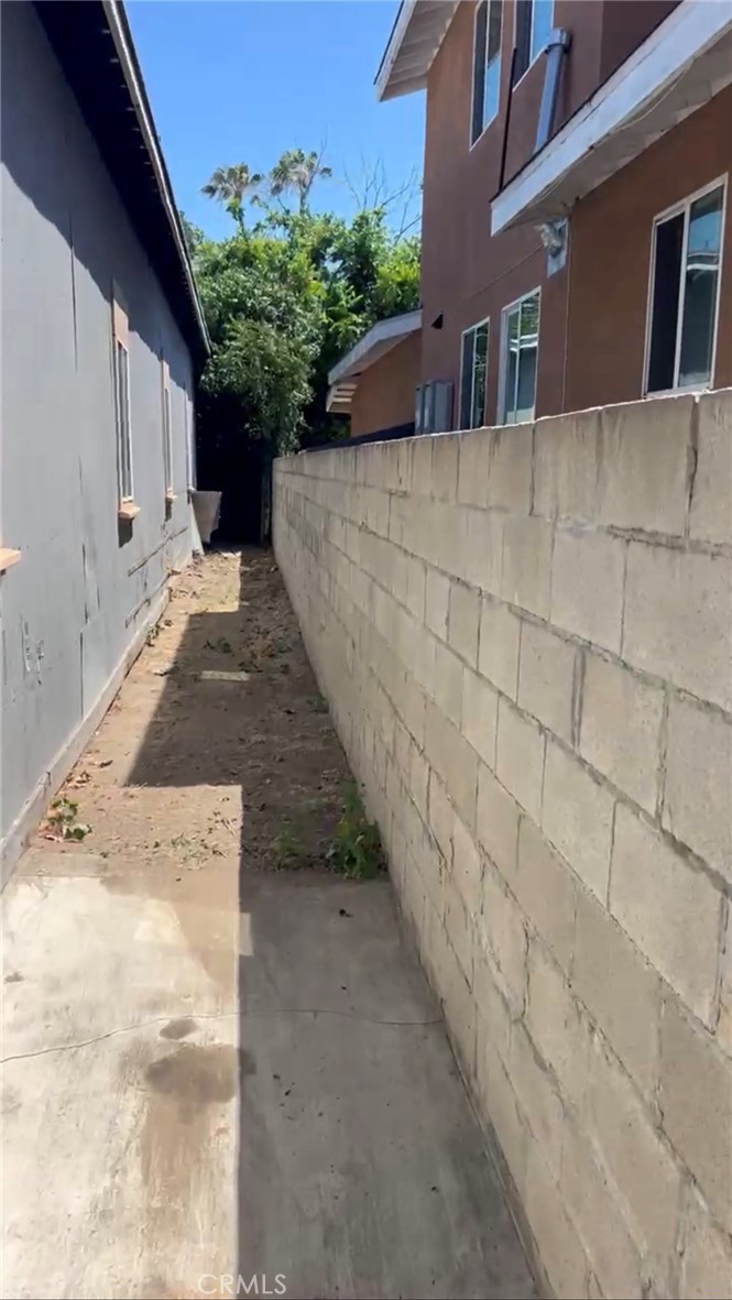 Building right side - 1724 W 2nd, Santa Ana CA 92703 - photo 13