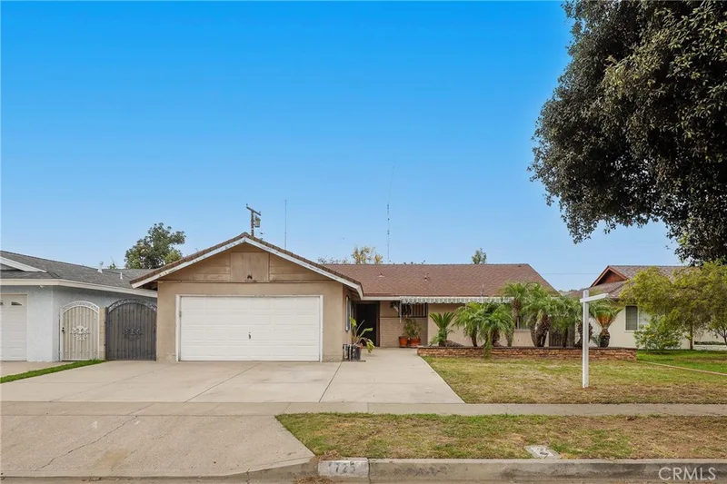 1725 W Harvard, Santa Ana, CA 92704