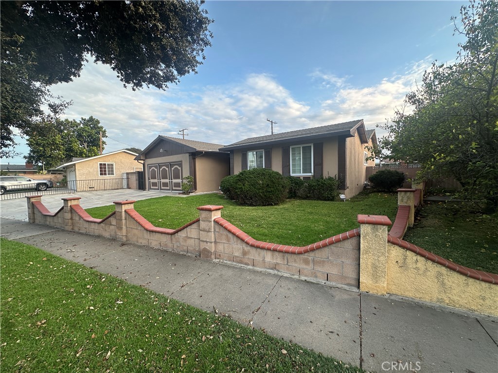 1728 W Flora, Santa Ana CA 92704 - photo 1