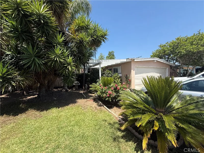 1737 W Richland, Santa Ana