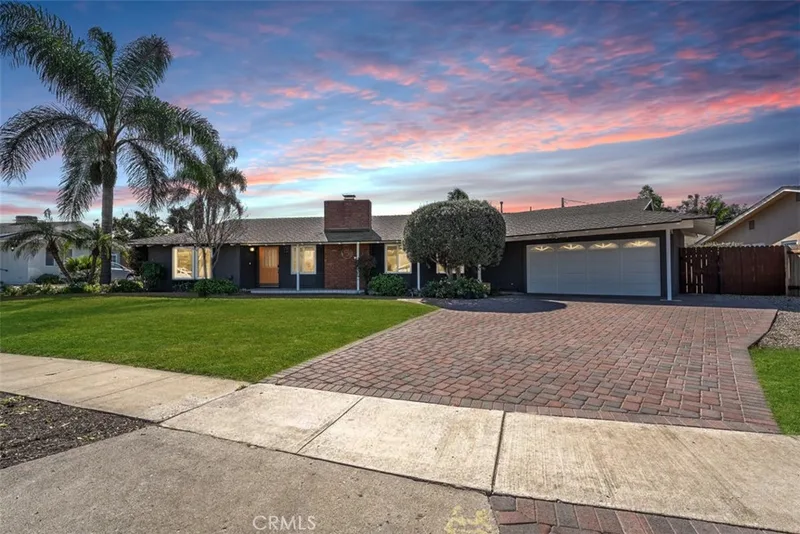 17922 Romelle, Santa Ana, CA 92705