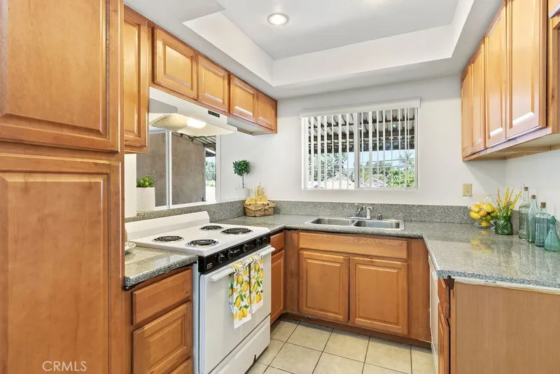 1801 Greenleaf Street 15, Santa Ana