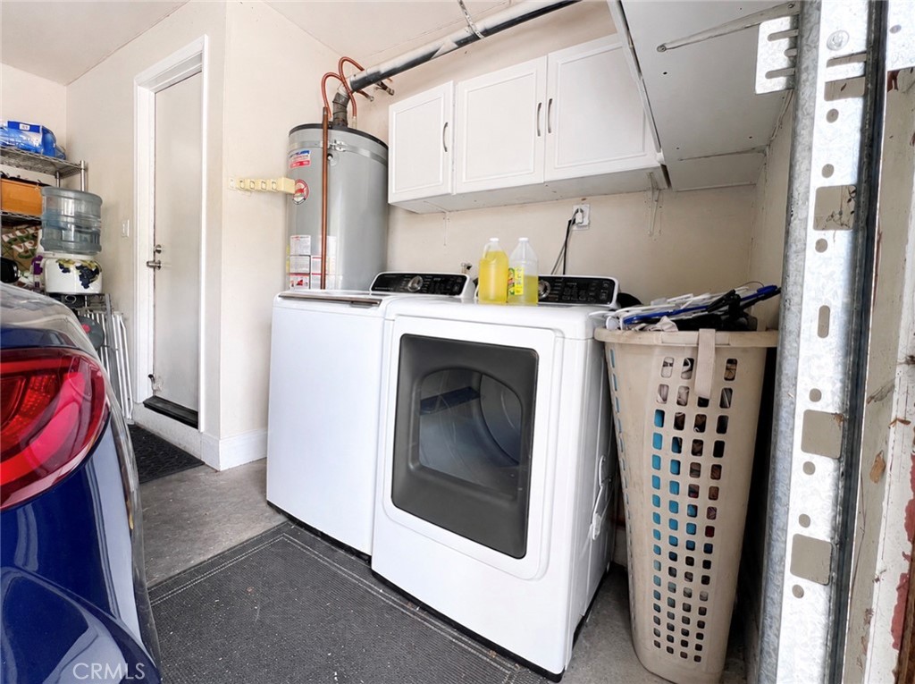 GARAGE LAUNDRY AREA - 1801 PARK GLEN B, Santa Ana CA 92706 - photo 7