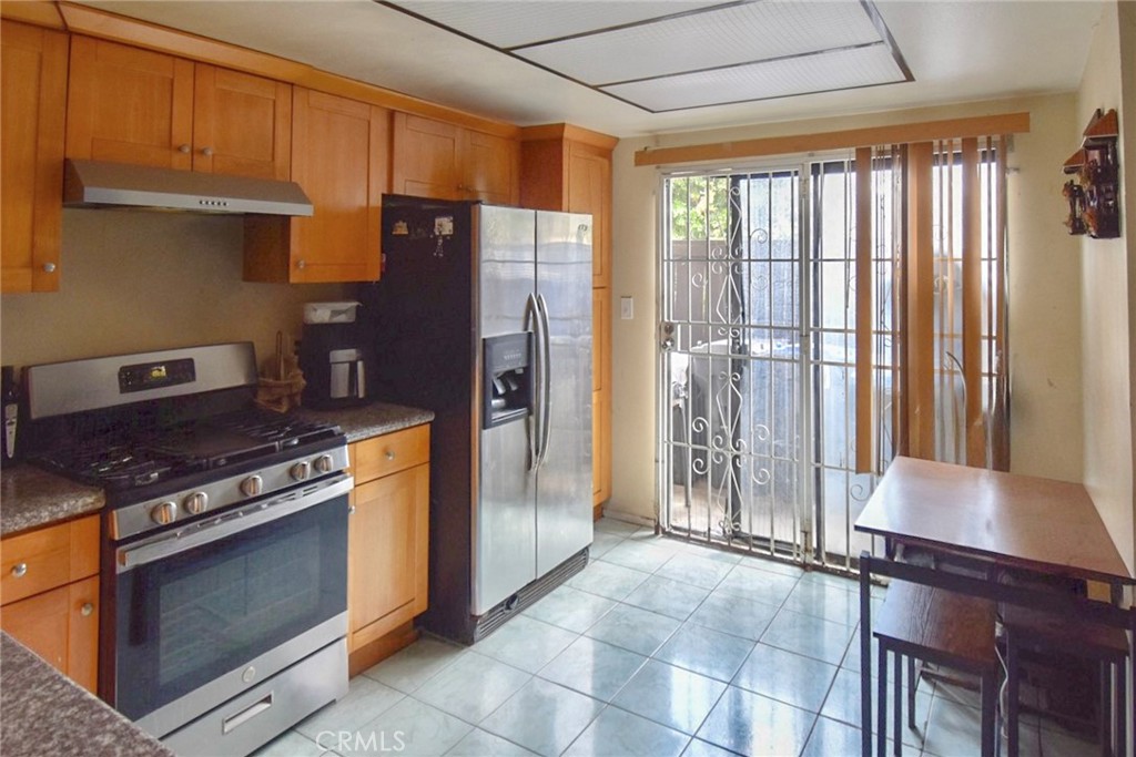 1801 PARK GLEN B, Santa Ana CA 92706 - photo 15