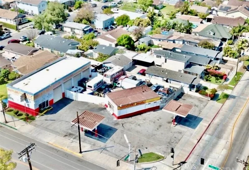 1805 W 5th, Santa Ana, CA 92703