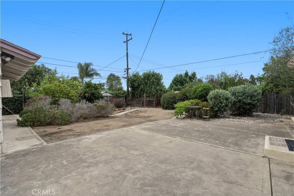 18122 Romelle, Santa Ana CA 92705 - photo 14