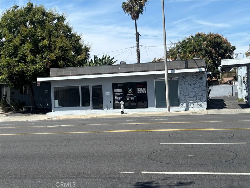 1815 W 17th, Santa Ana, CA 92706