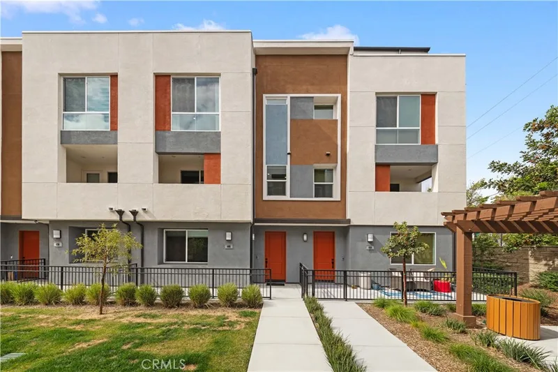 1816 E 1st 440, Santa Ana