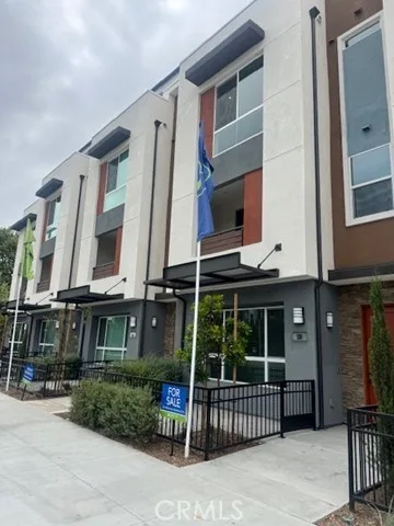 1818 E 1st Street 520, Santa Ana, CA 92705