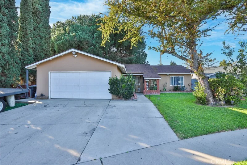 1820 Marine Street, Santa Ana, CA 92704