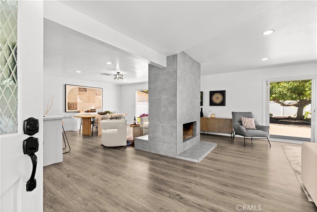Property is no longer staged. - 18211 Fairhaven, Santa Ana CA 92705 - photo 7