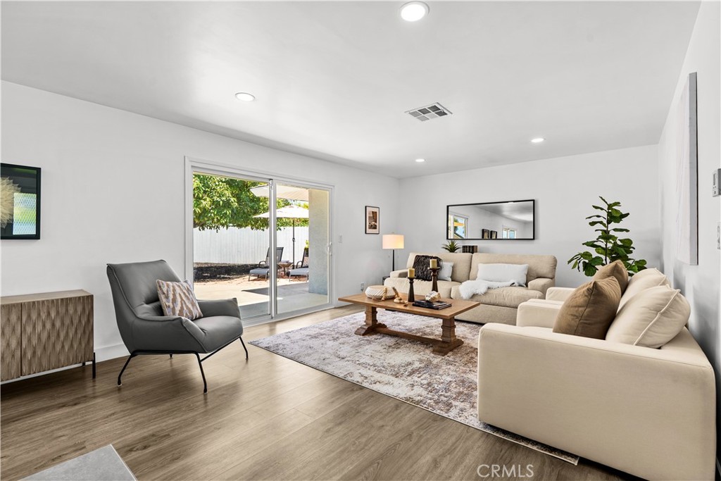 Property is no longer staged. - 18211 Fairhaven, Santa Ana CA 92705 - photo 20