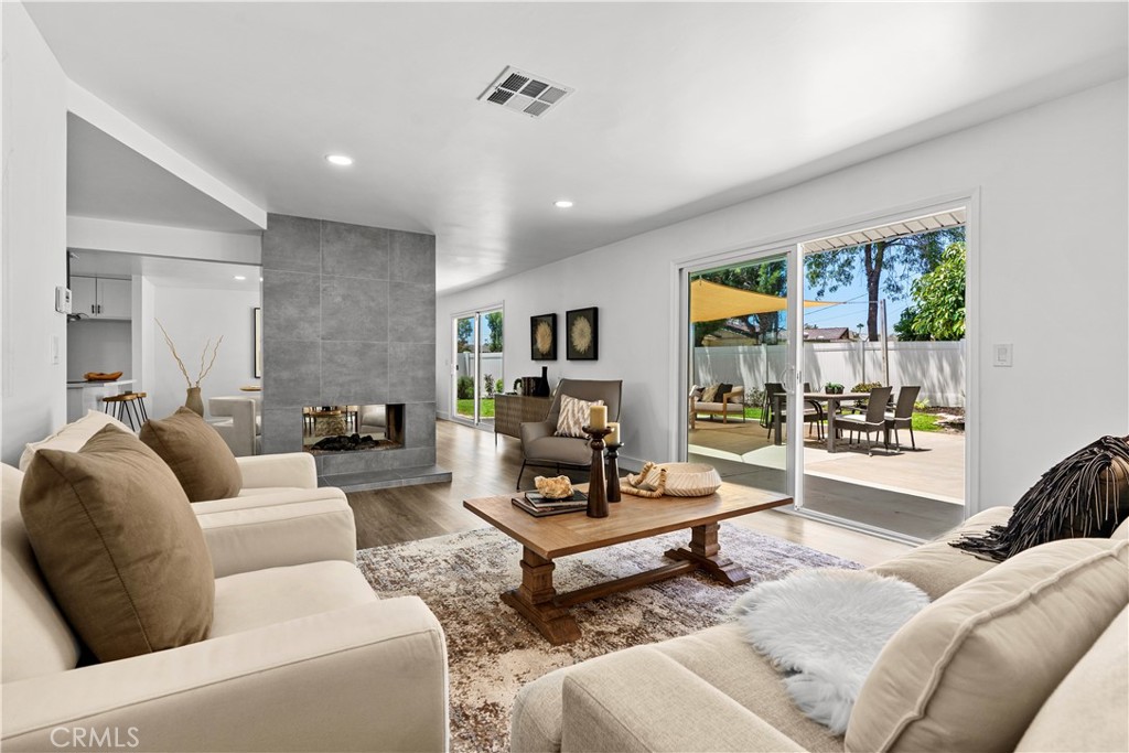 Property is no longer staged. - 18211 Fairhaven, Santa Ana CA 92705 - photo 22
