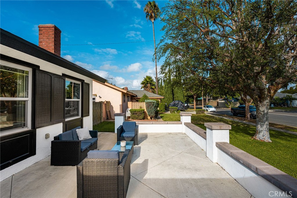 1822 Albion Avenue, Santa Ana CA 92705 - photo 5