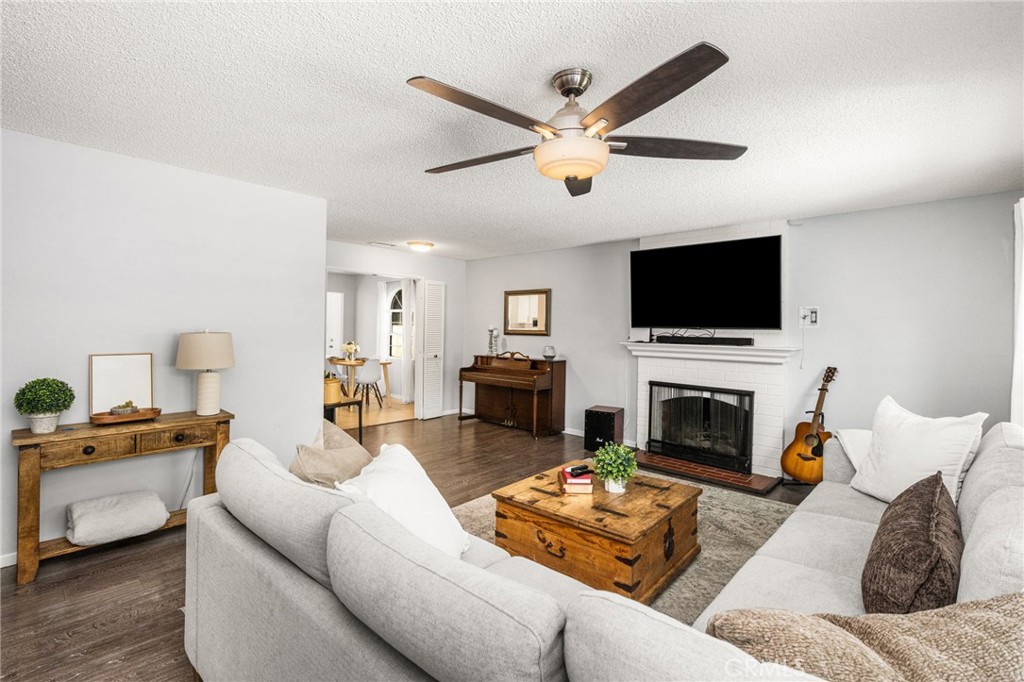 1822 Albion Avenue, Santa Ana CA 92705 - photo 8