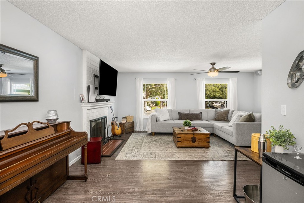 1822 Albion Avenue, Santa Ana CA 92705 - photo 9
