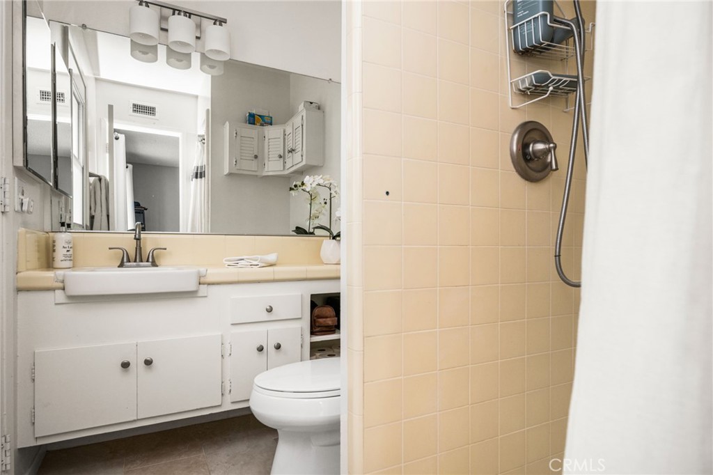 1822 Albion Avenue, Santa Ana CA 92705 - photo 22