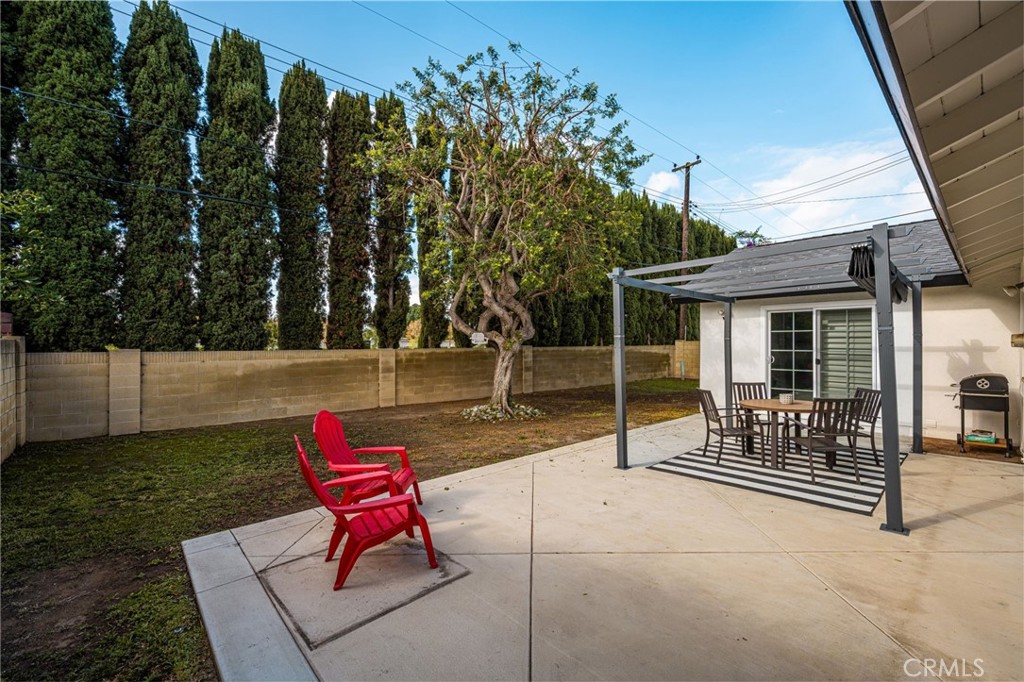 1822 Albion Avenue, Santa Ana CA 92705 - photo 28
