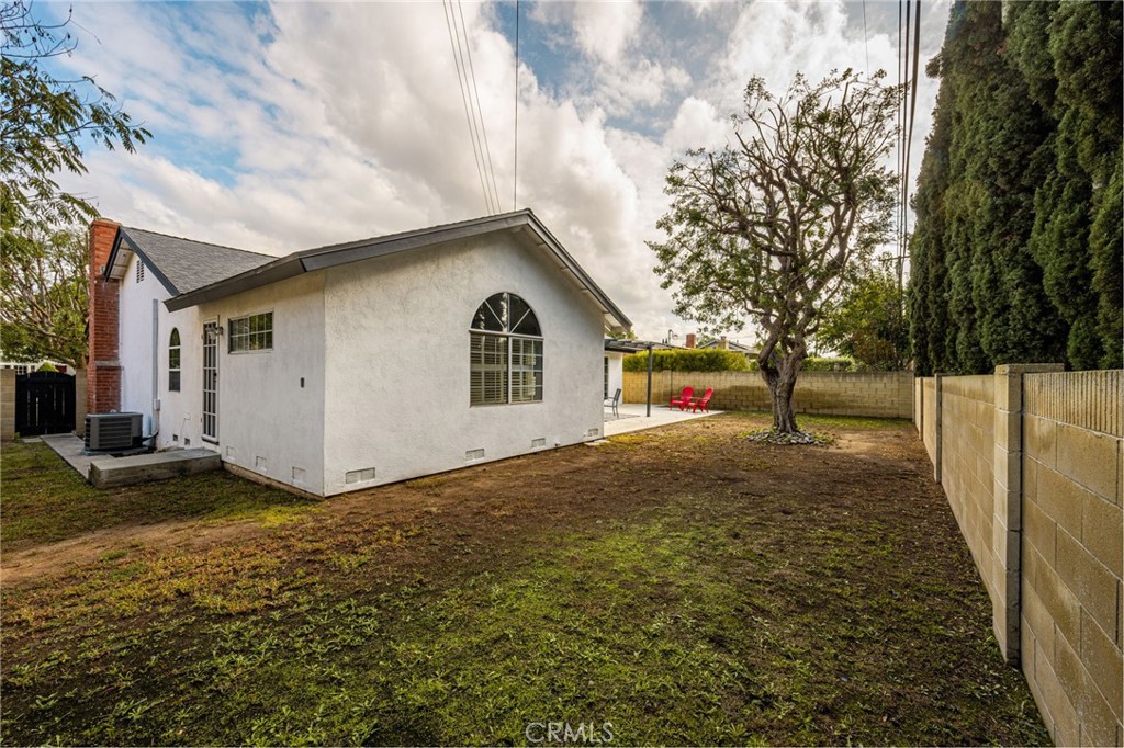 1822 Albion Avenue, Santa Ana CA 92705 - photo 29