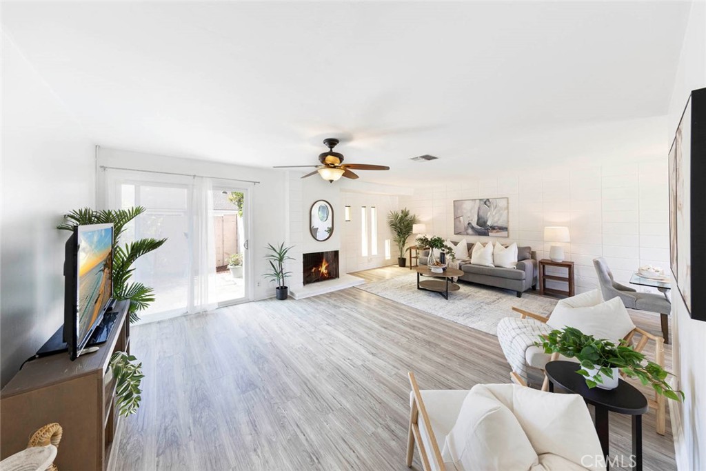 1830 E 19th Street 3, Santa Ana CA 92705 - photo 1