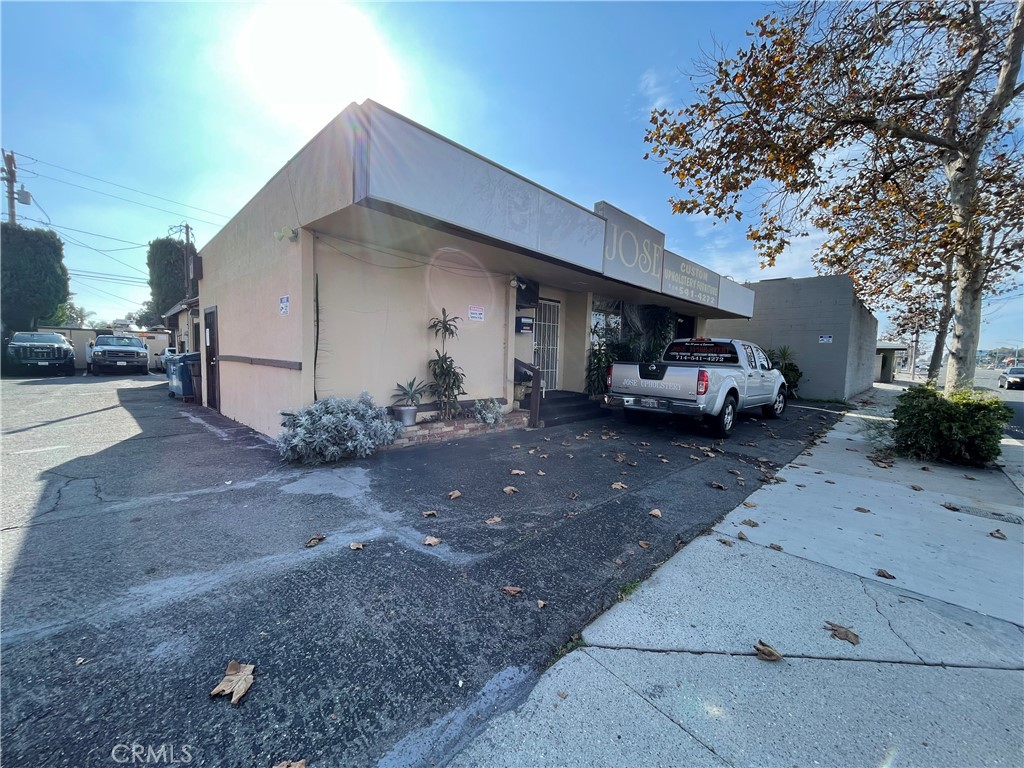 1852 W 17th, Santa Ana CA 92706 - photo 2