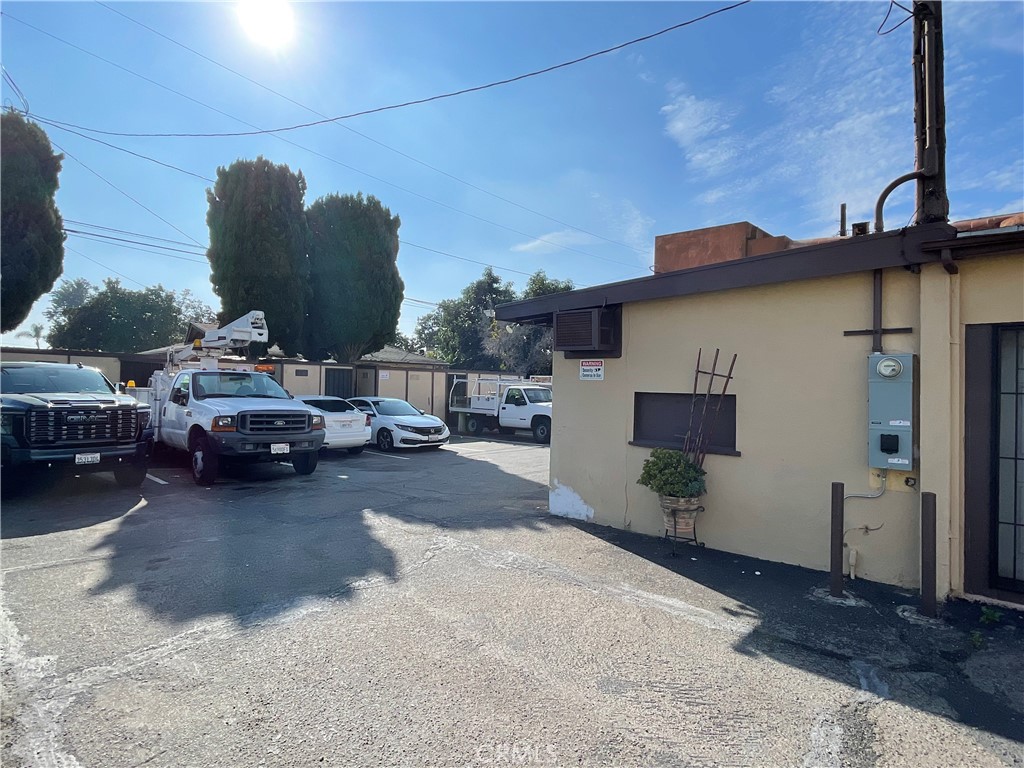 1852 W 17th, Santa Ana CA 92706 - photo 4