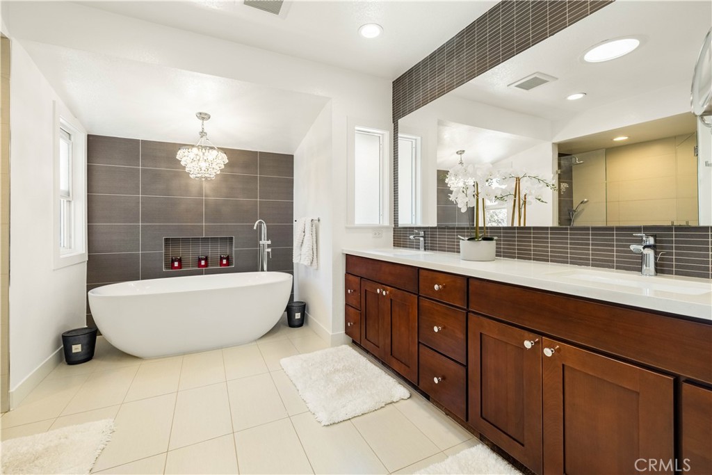 18772 Winnwood, Santa Ana CA 92705 - photo 10