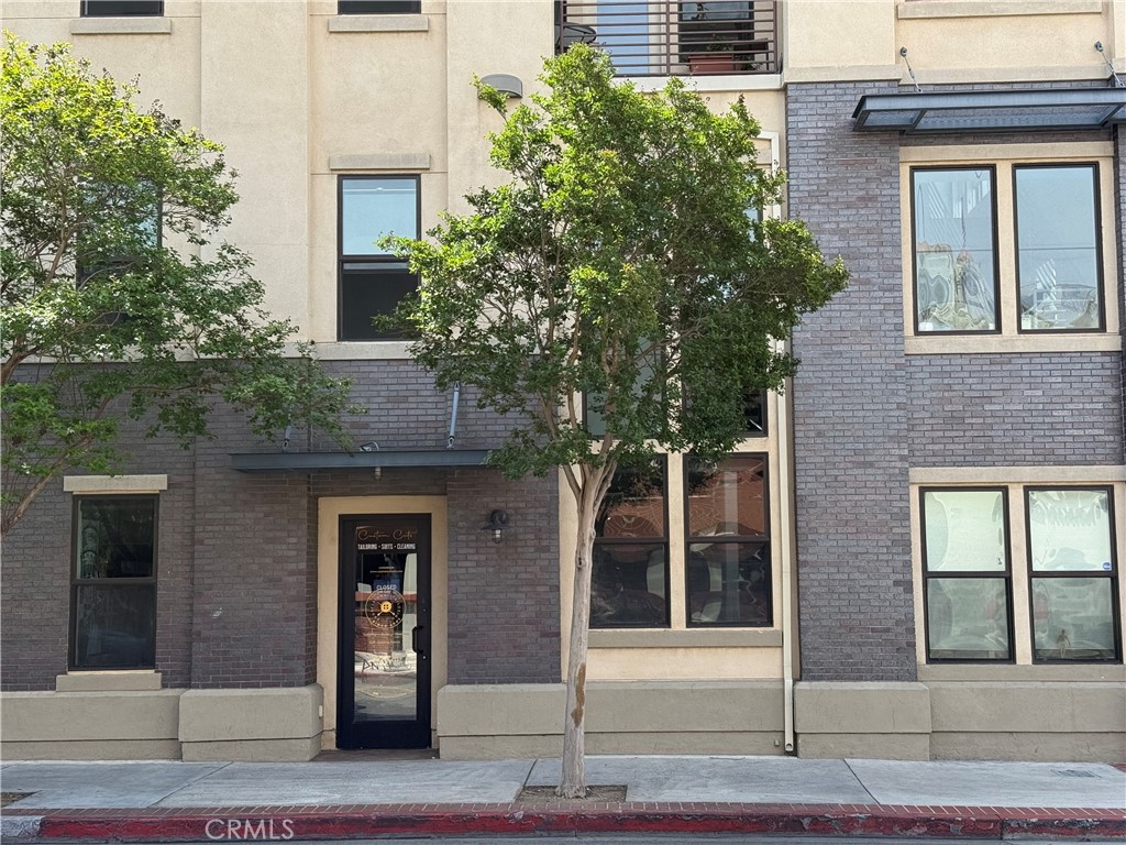 190 W 3rd Street, Santa Ana CA 92701 - photo 1