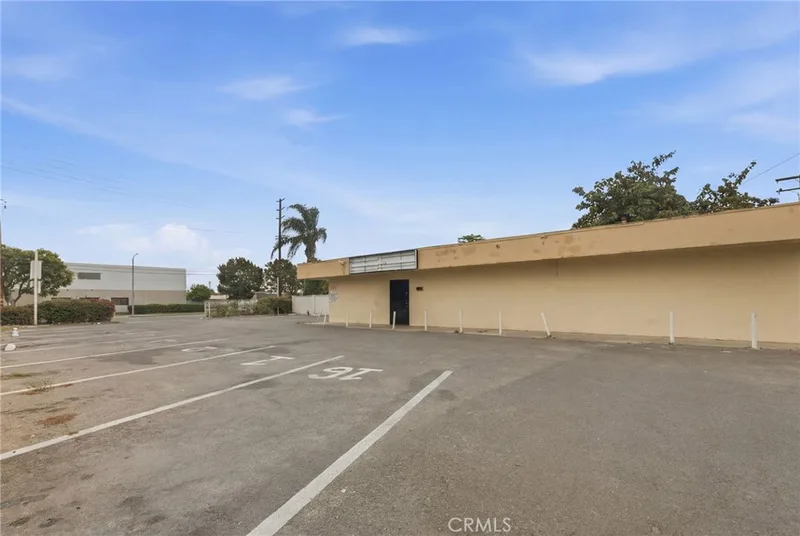 1902 S Standard, Santa Ana, CA 92707
