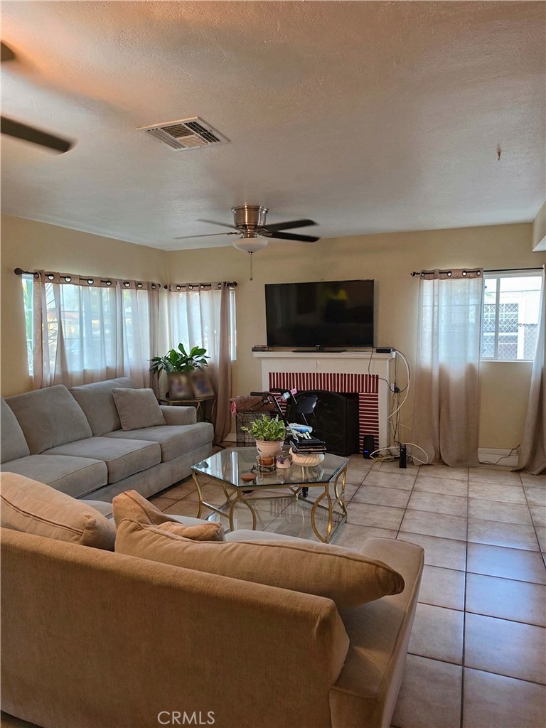 1906 S Broadway, Santa Ana CA 92707 - photo 4