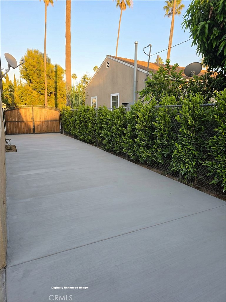 1906 S Broadway, Santa Ana CA 92707 - photo 33