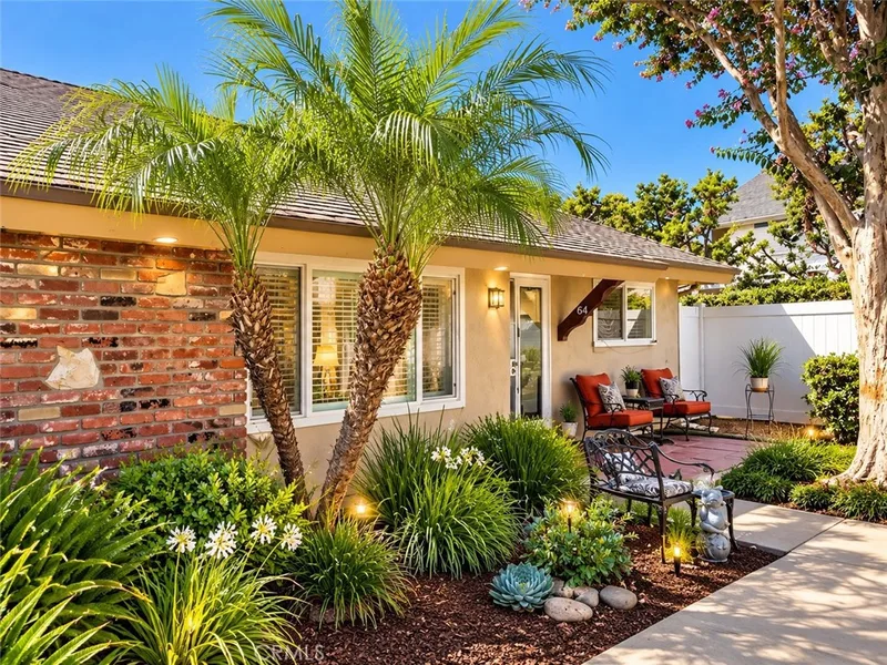 1919 Sherry 64, Santa Ana, CA 92705