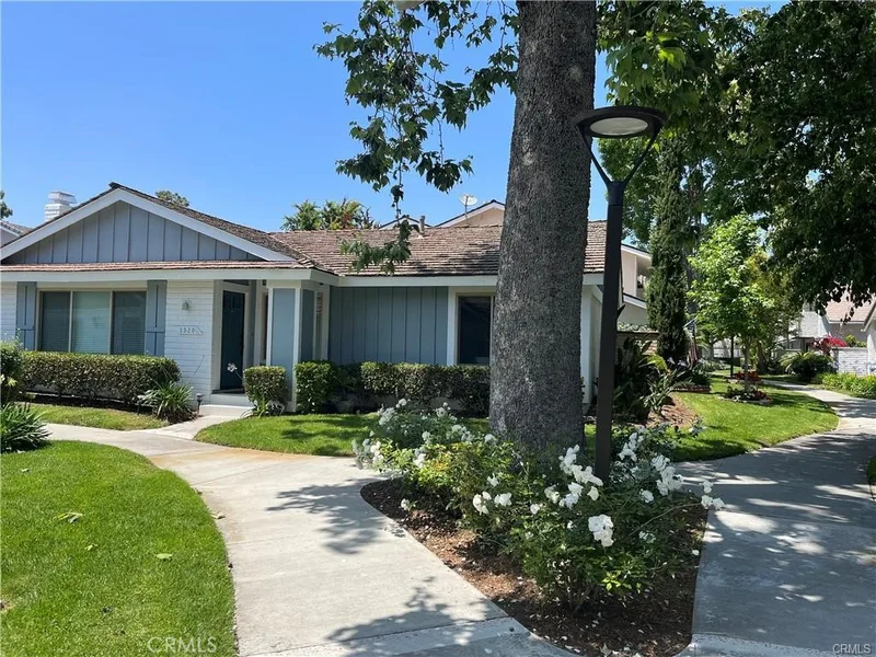 1920 W West Wind, Santa Ana, CA 92704