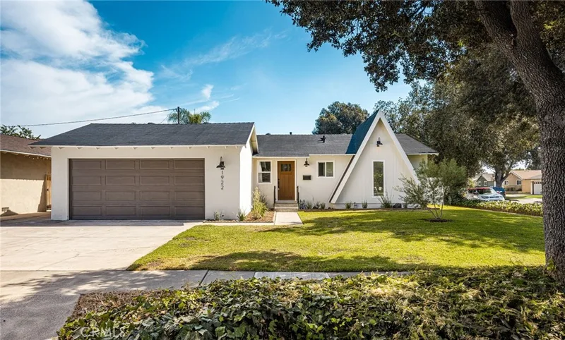 1922 W Flora Street, Santa Ana