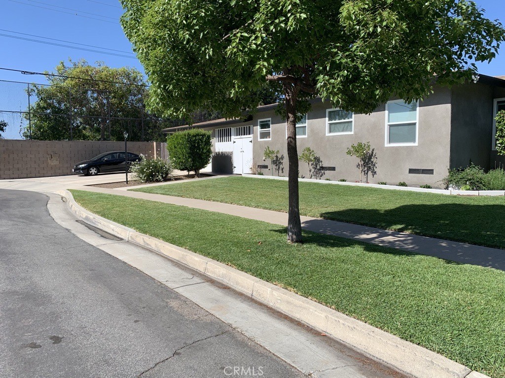 Street parking - 2010 TAMY Lane 1/2, Santa Ana CA 92706 - photo 1
