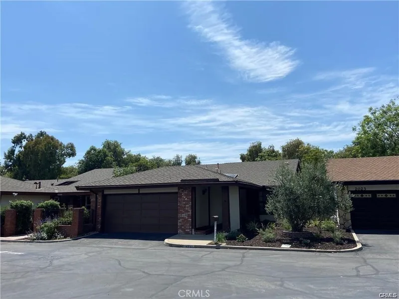 2021 Barclay Court, Santa Ana, CA 92701