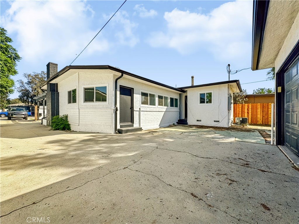 2026 Poinsettia Street N, Santa Ana CA 92706 - photo 50