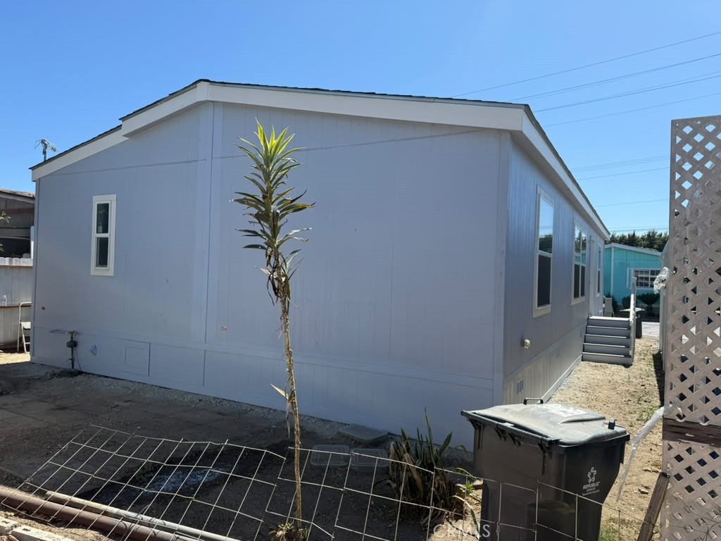 203 Duke Lane 85, Santa Ana CA 92704 - photo 3
