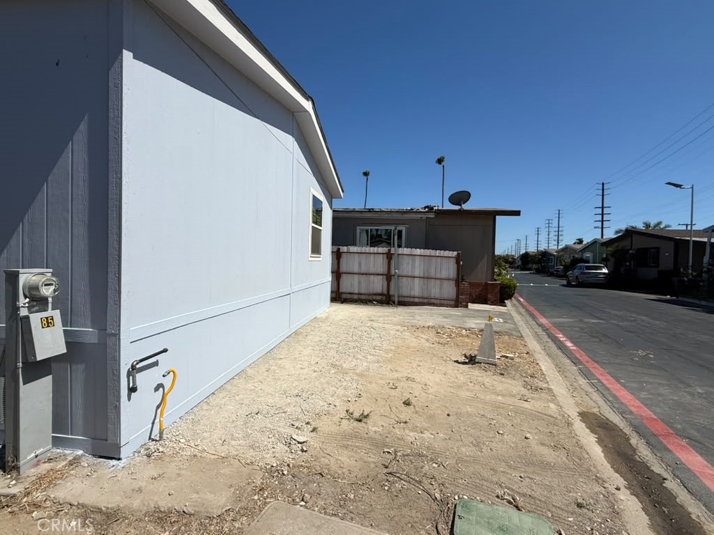 203 Duke Lane 85, Santa Ana CA 92704 - photo 4