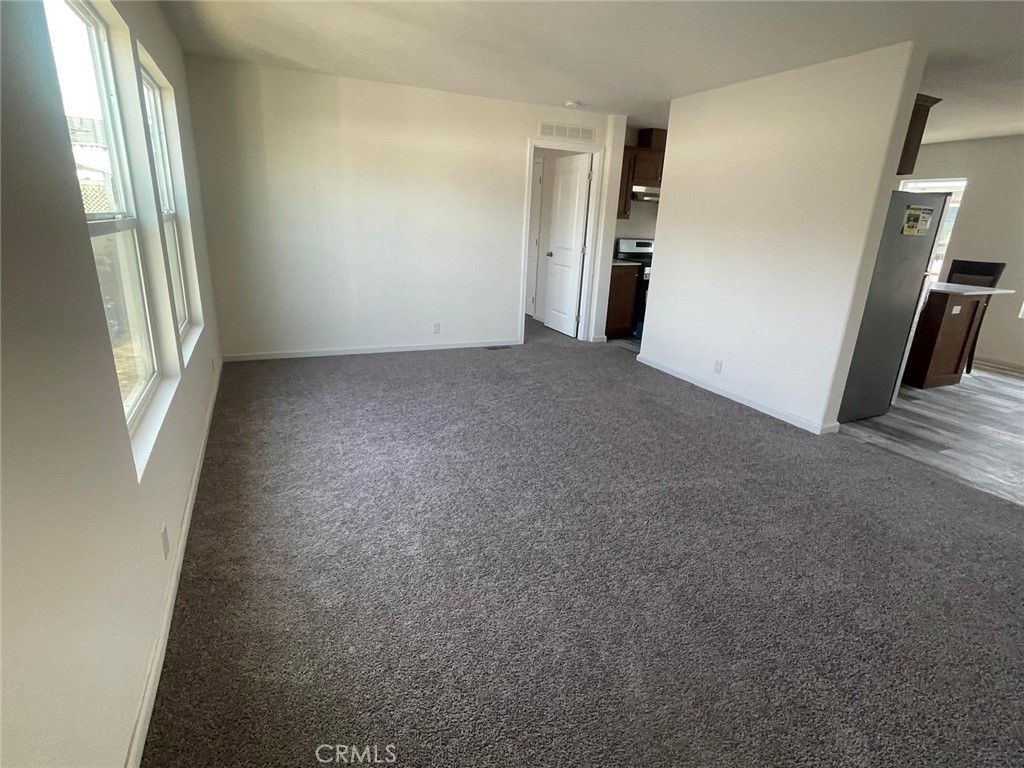 203 Duke Lane 85, Santa Ana CA 92704 - photo 11