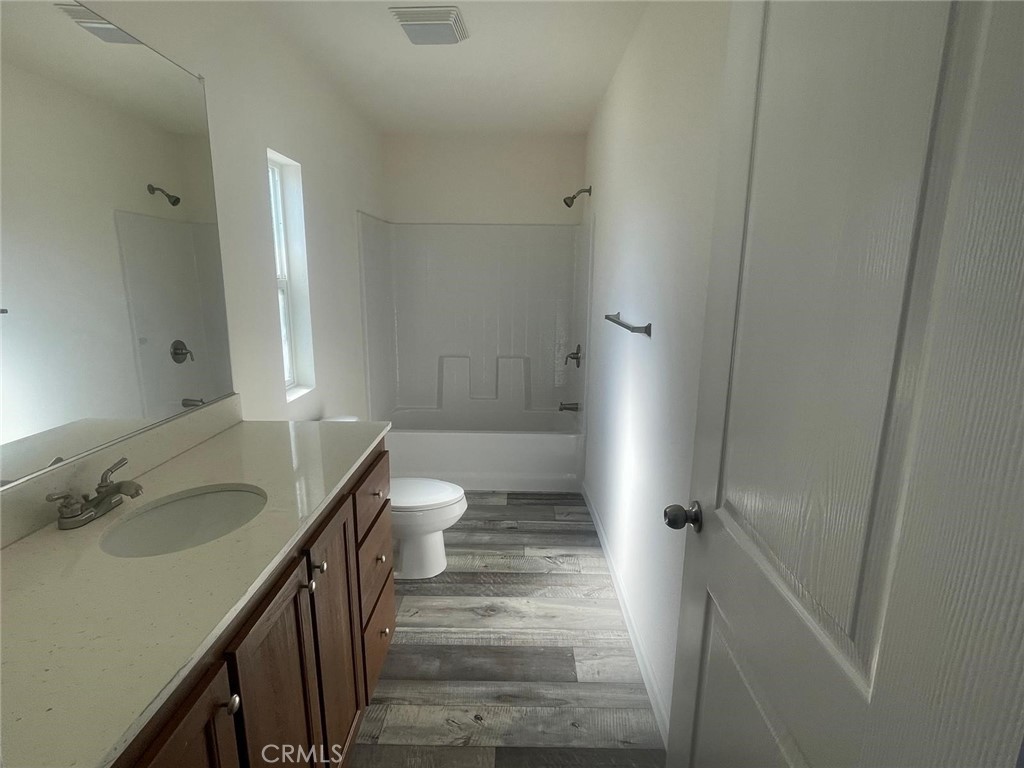 203 Duke Lane 85, Santa Ana CA 92704 - photo 22