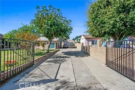 2040 Kilson Drive, Santa Ana, CA 92707
