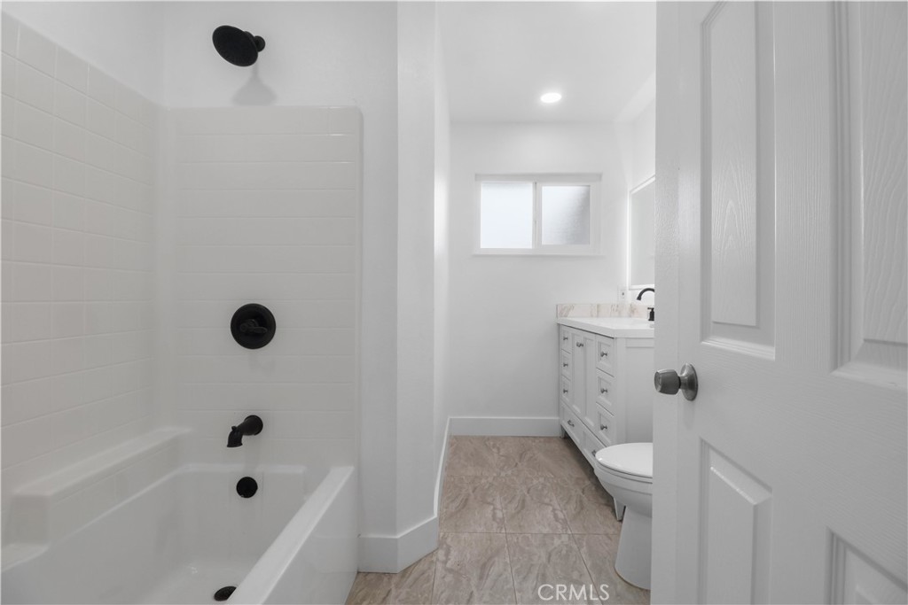 2041 S Pacific, Santa Ana CA 92704 - photo 13