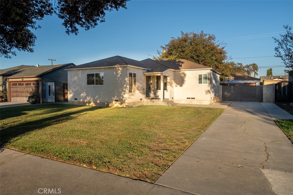 2055 S Lowell, Santa Ana CA 92707 - photo 2