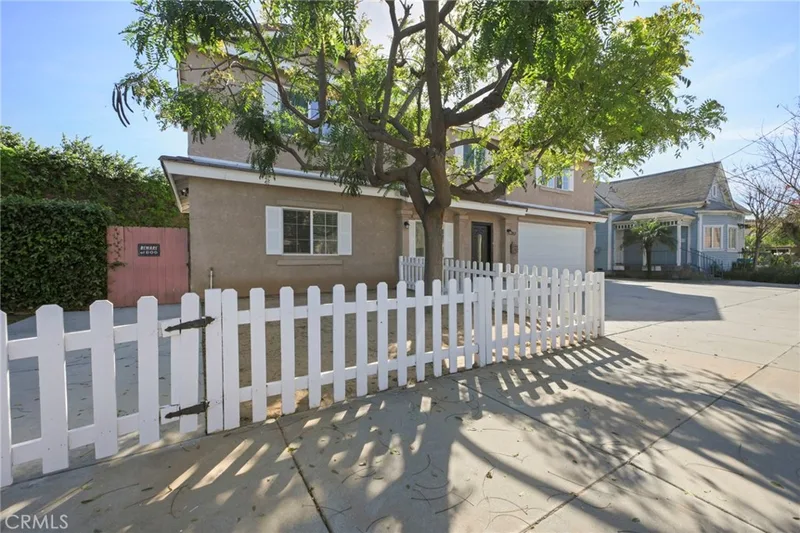 2057 Bush, Santa Ana, CA 92706
