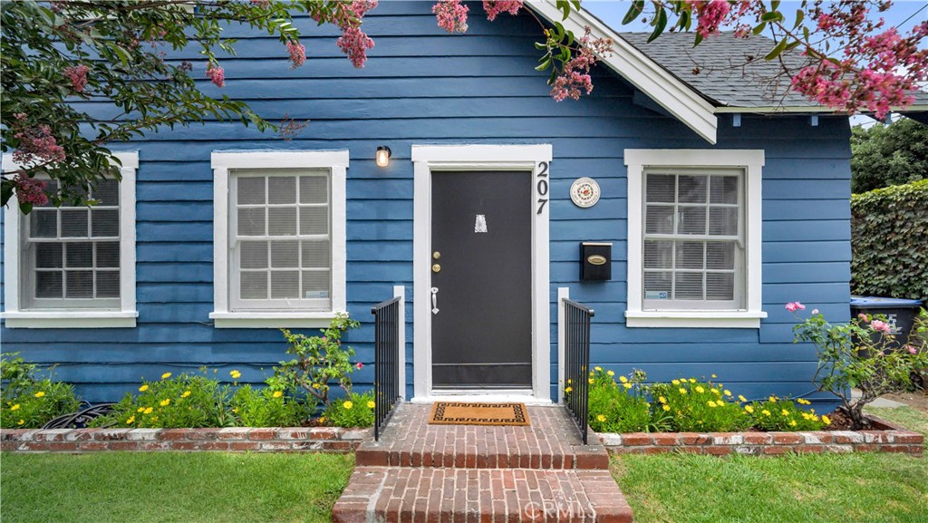 207 W Buffalo Avenue, Santa Ana CA 92706 - photo 4